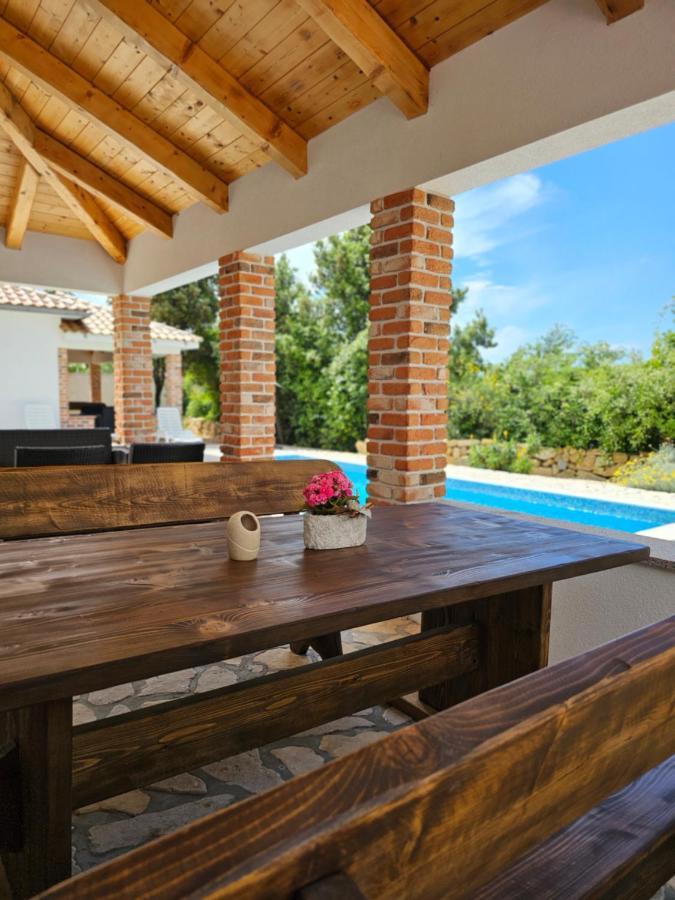 Homes Sintija *