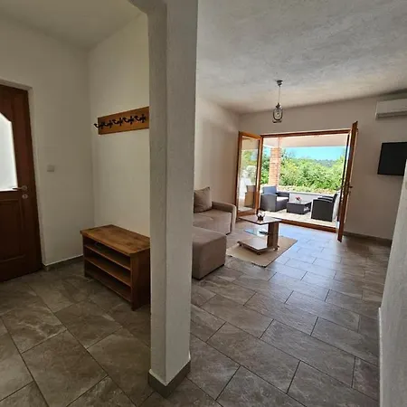 Holiday Homes Sintija Kampor Exterior photo