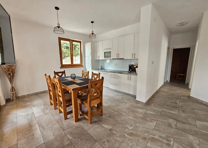 Holiday Homes Sintija