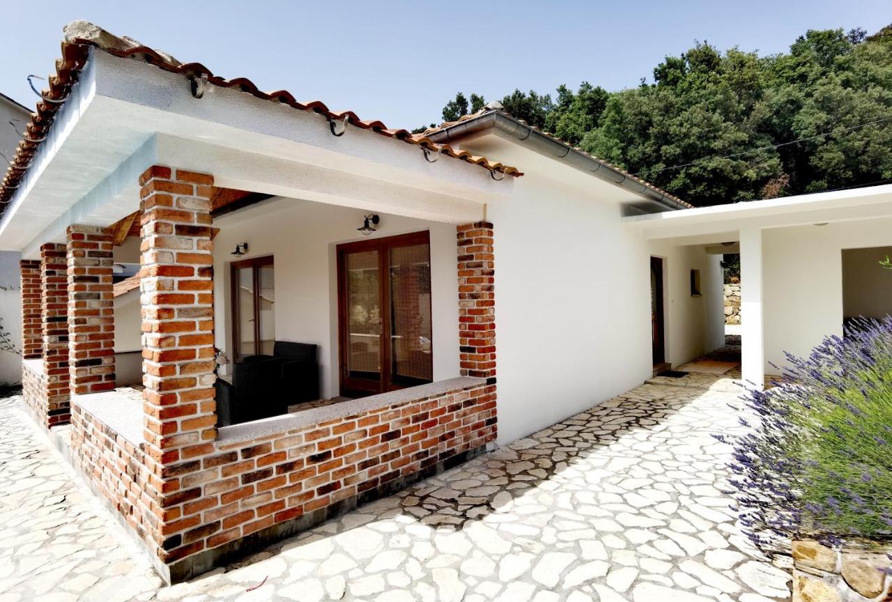 Homes Sintija
