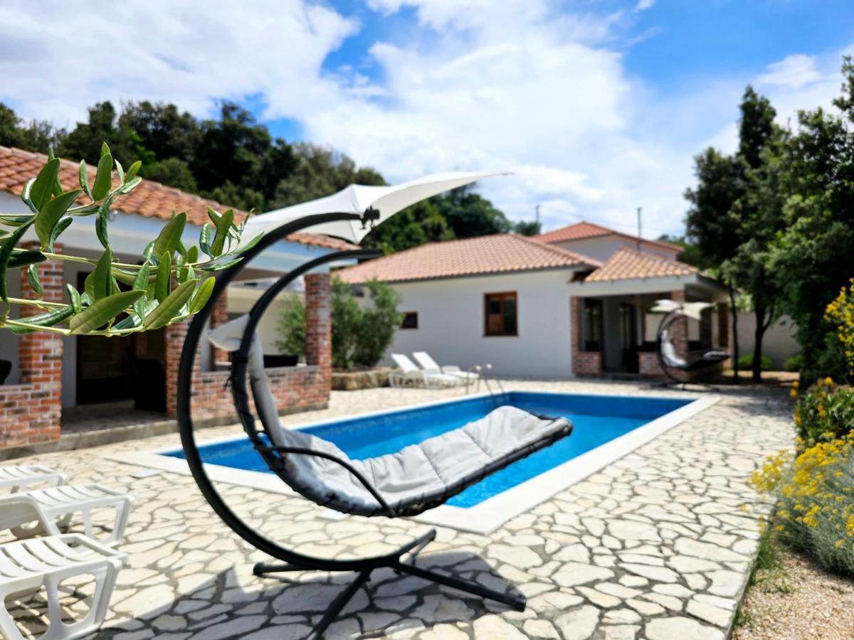 Homes Sintija *