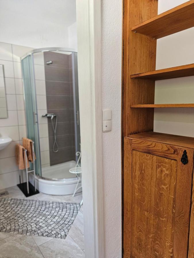 Homes Sintija Kampor